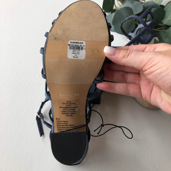 Express Caged Block Heel - Picture 3 of 4